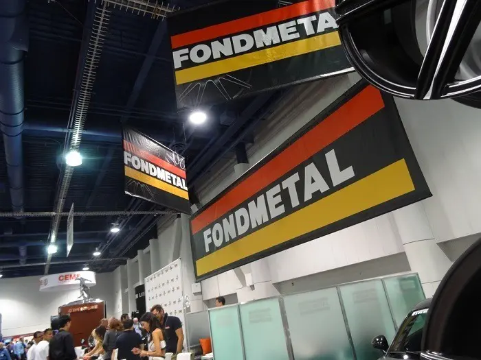 Why Vinyl Signage for Business Is a Popular Choice for Companies